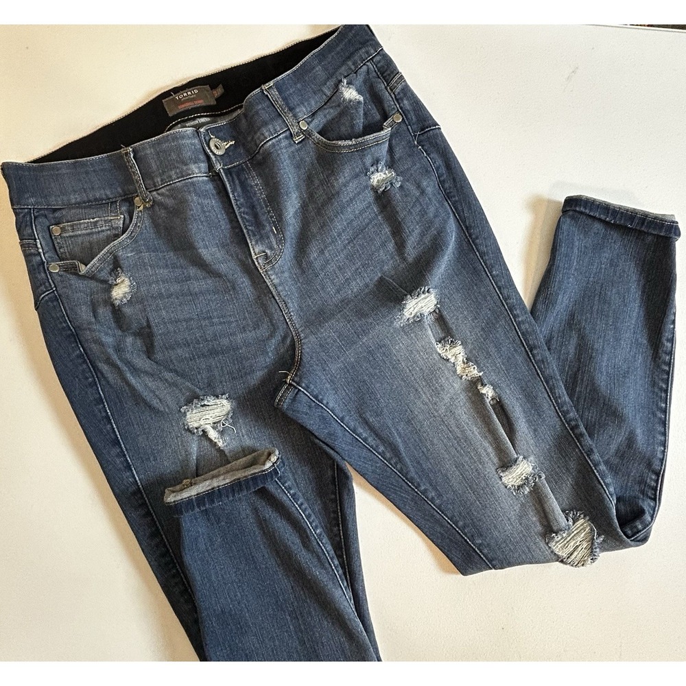 Torrid Bombshell Ripped Skinny Women's Jeans Premium Stretch 16R